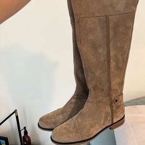 Women’s Suede Boots